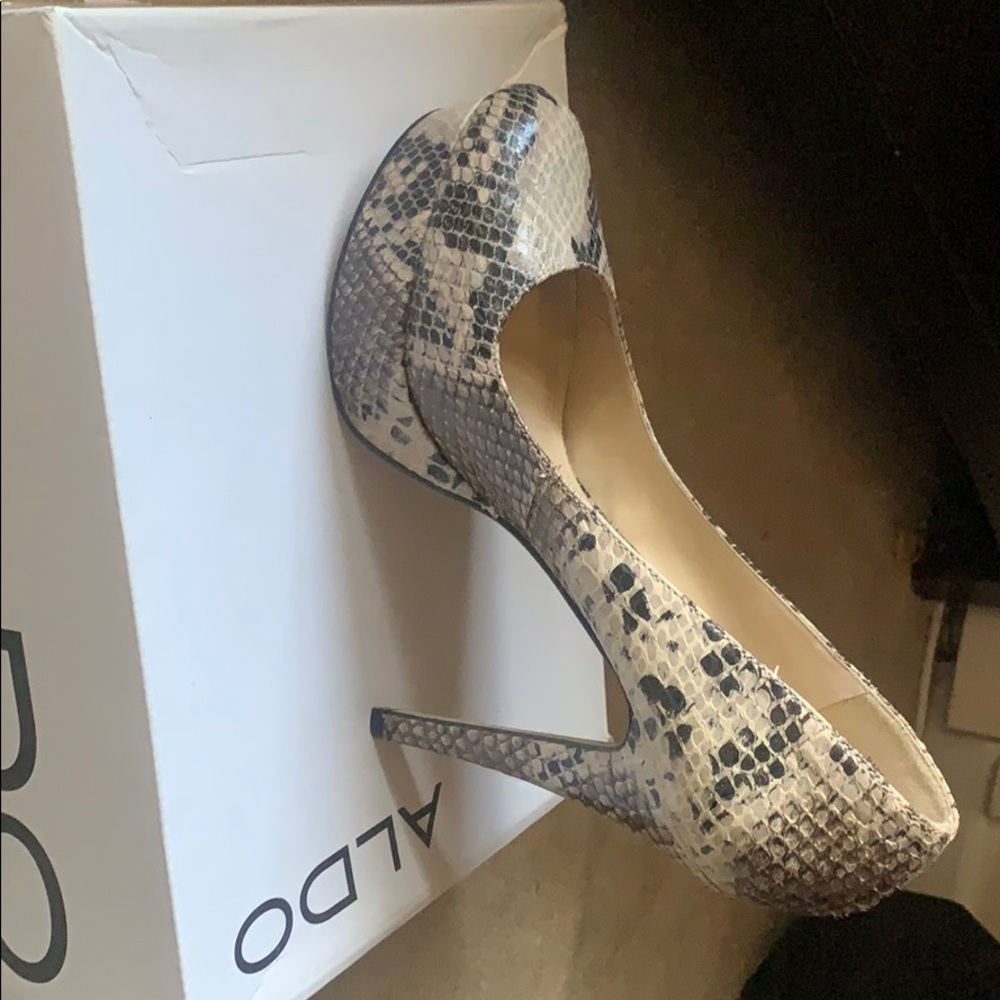 Platform pumps